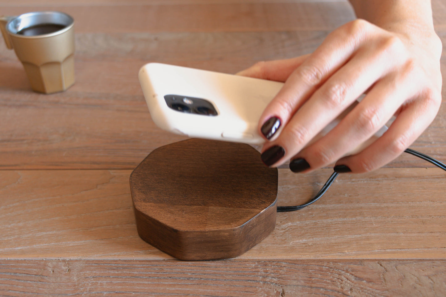 Wooden Wireless Qi Charger